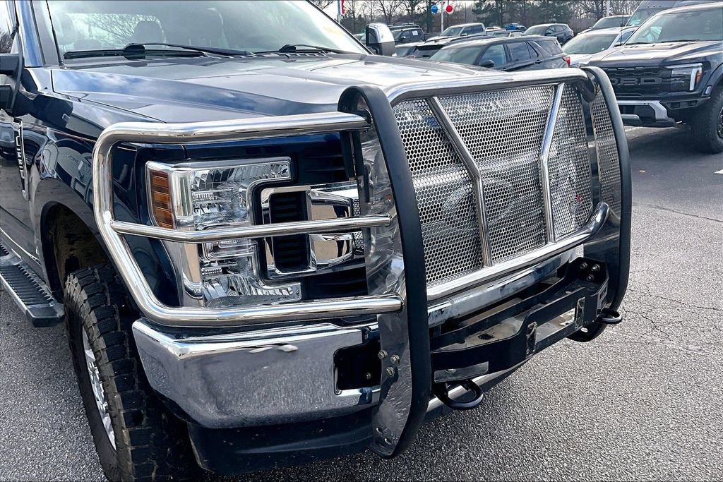 Used 2019 Ford F250 XL w/ STX Appearance Package image 5