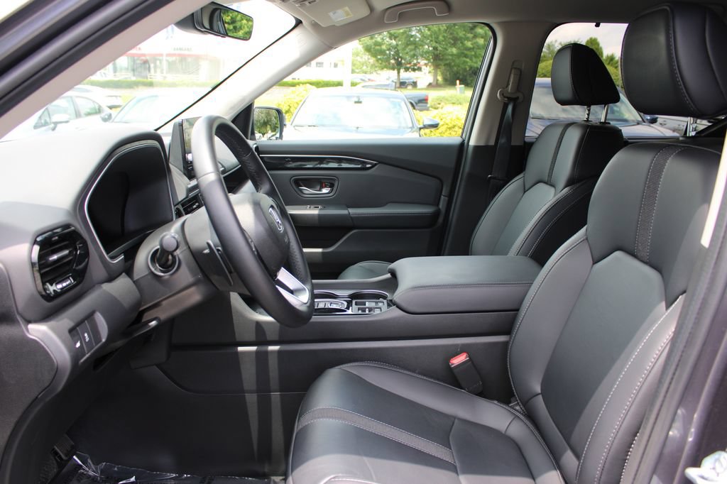 Certified 2025 Honda Pilot EX-L image 11