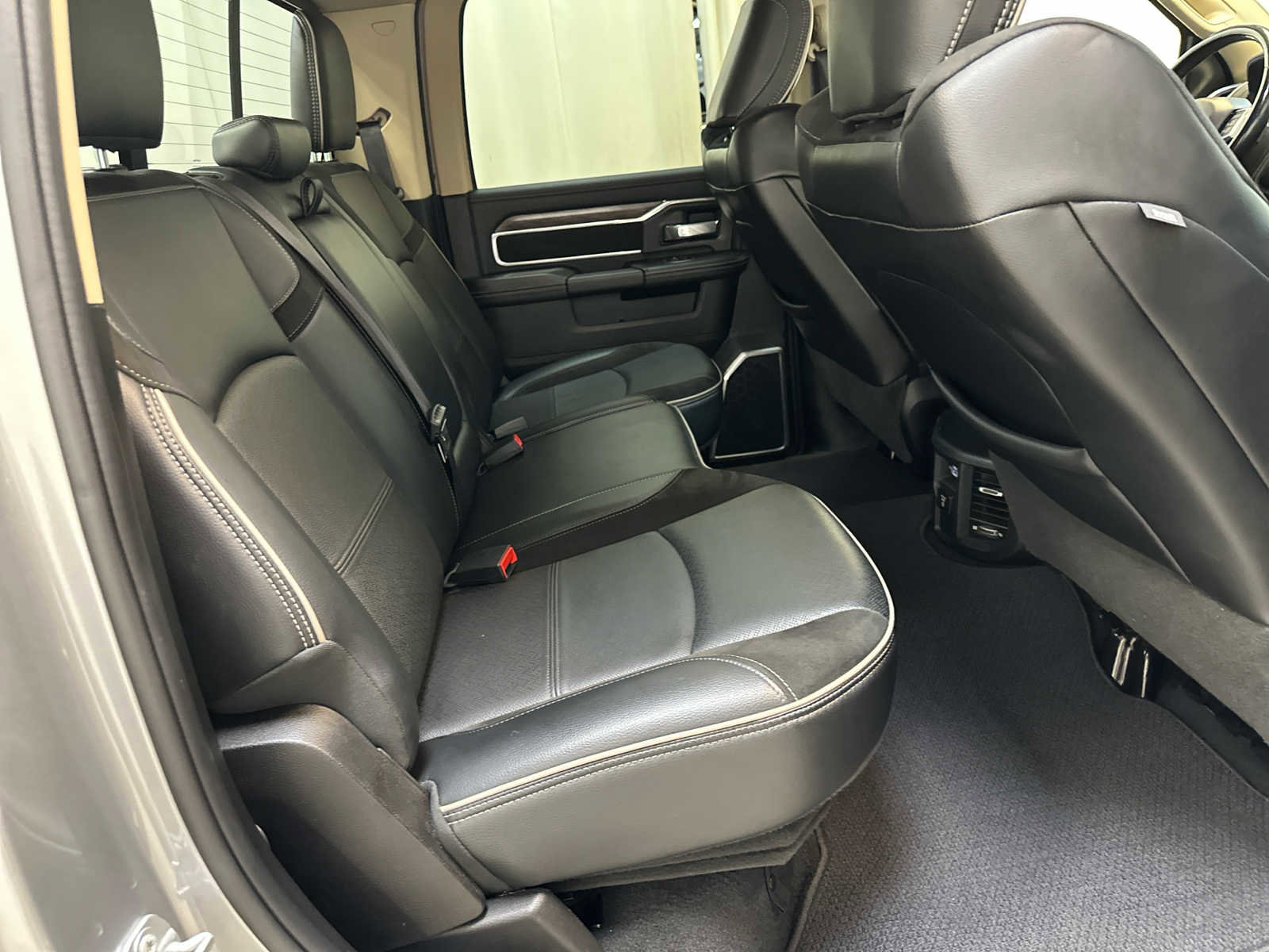 Used 2021 RAM 2500 Laramie image 19