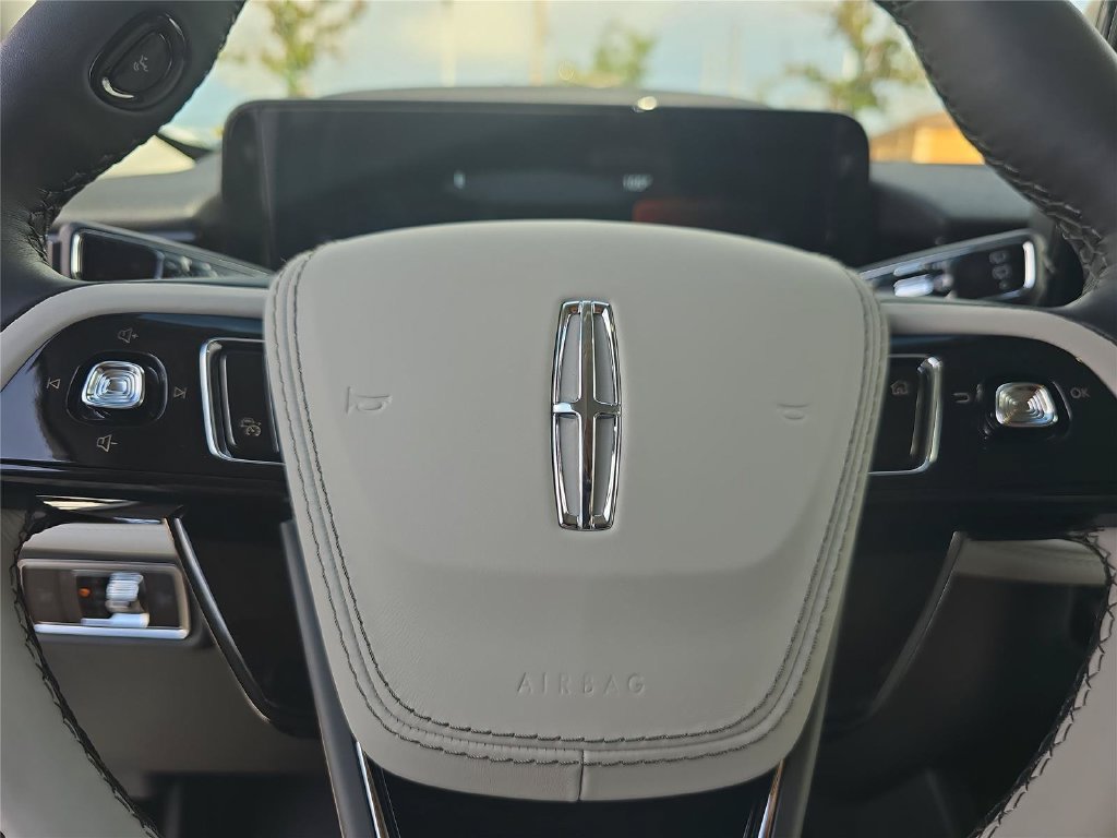 New 2026 Lincoln Aviator 2WD image 22