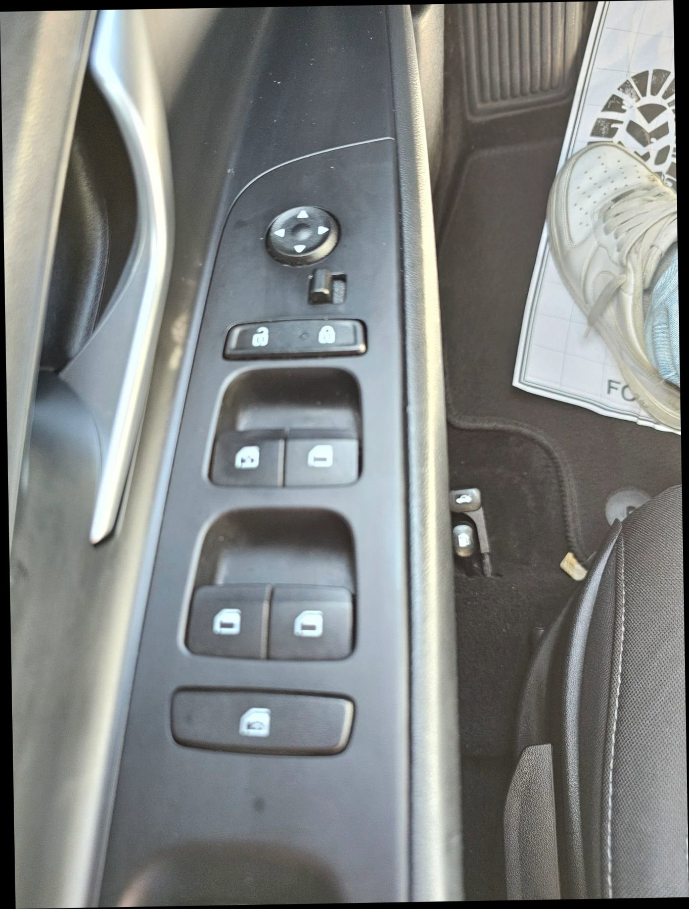 Used 2023 Hyundai Elantra SEL w/ Convenience Package image 23