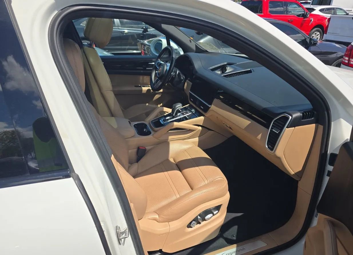 Used 2019 Porsche Cayenne AWD/4WD image 54