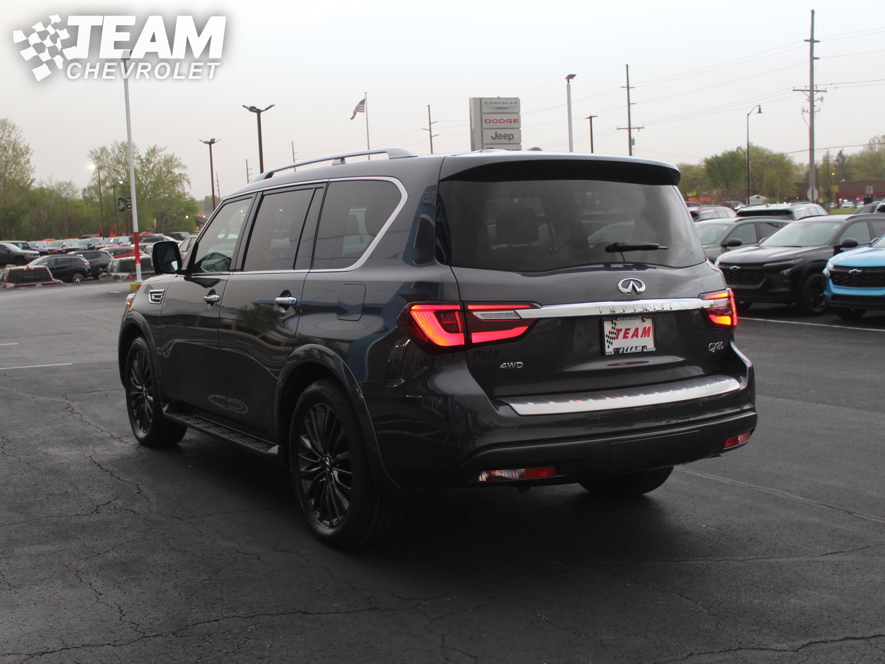 Used 2023 INFINITI QX80 Sensory w/ Cargo Package AWD/4WD image 6
