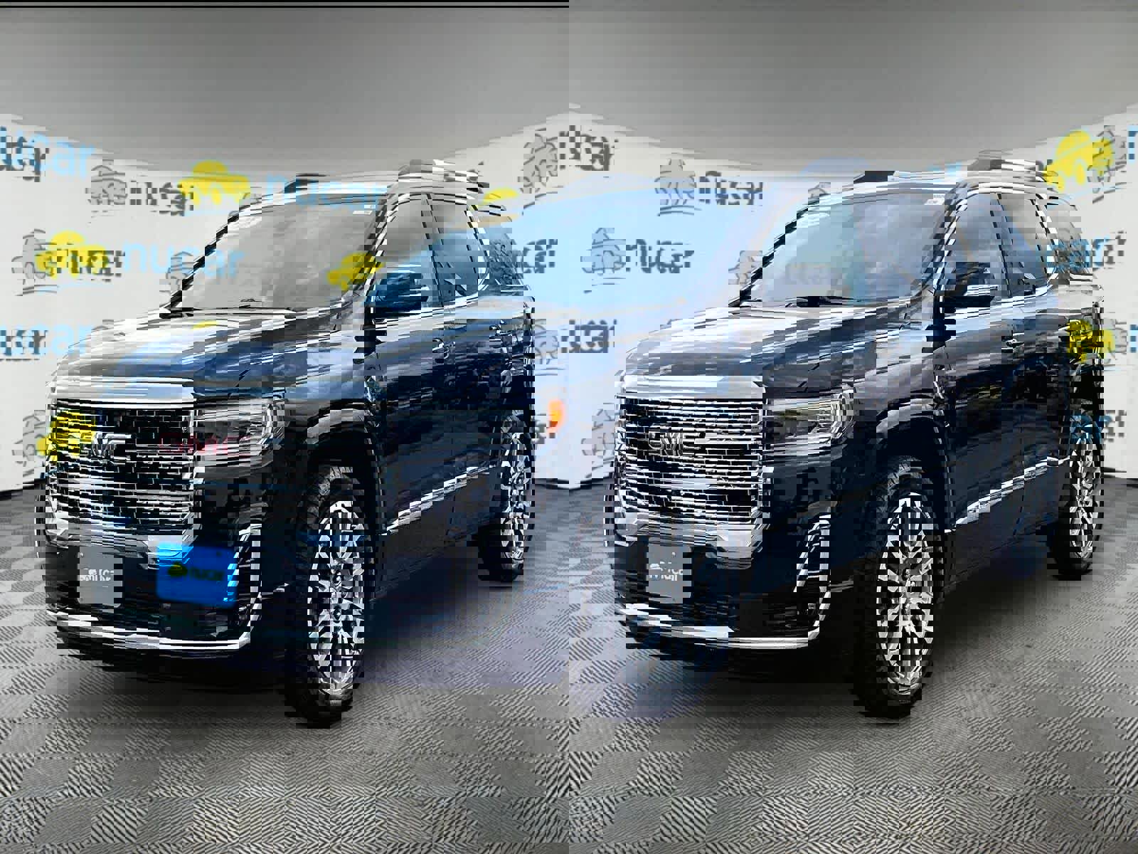 Used 2023 GMC Acadia Denali w/ Denali Ultimate Package AWD/4WD image 3