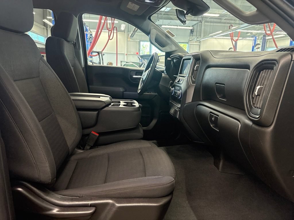 Used 2022 Chevrolet Silverado 1500 Custom AWD/4WD image 13