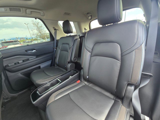 Used 2024 Nissan Pathfinder SL w/ SL Premium Package image 21