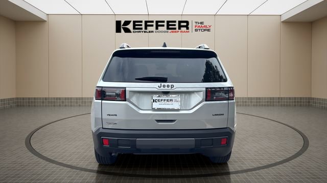 New 2026 Jeep Cherokee Laredo image 4