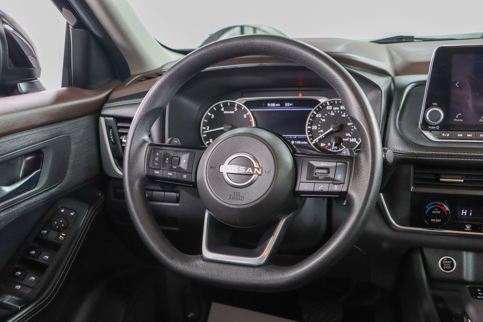 Used 2023 Nissan Rogue SV image 12