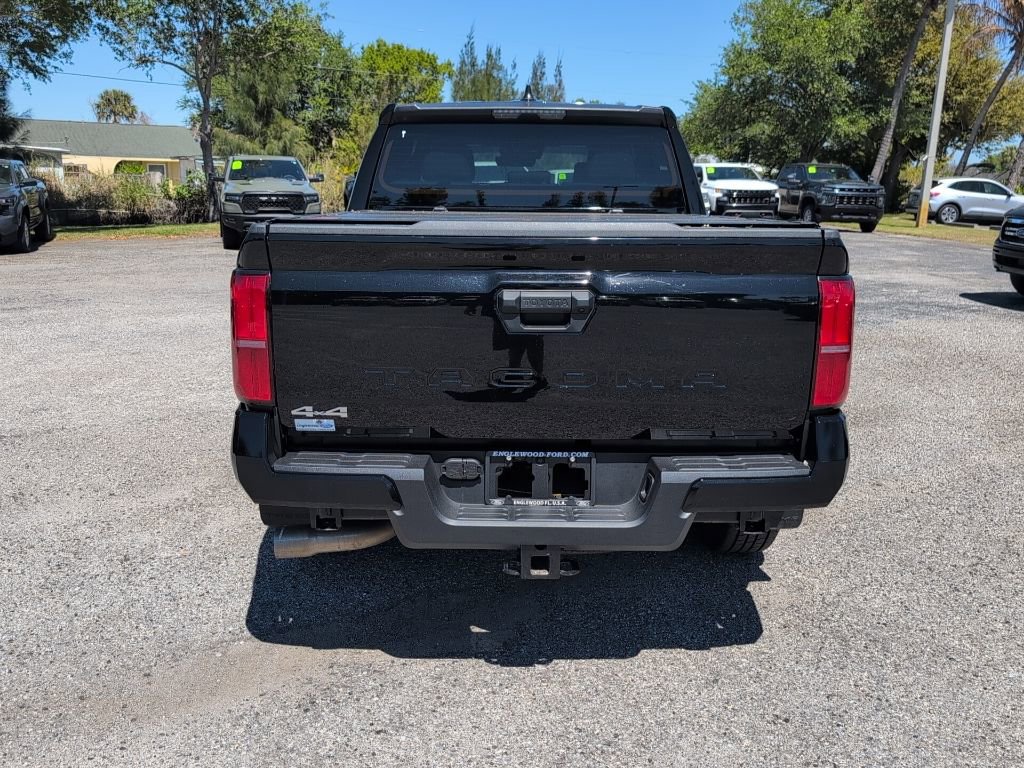 Used 2025 Toyota Tacoma SR5 image 4