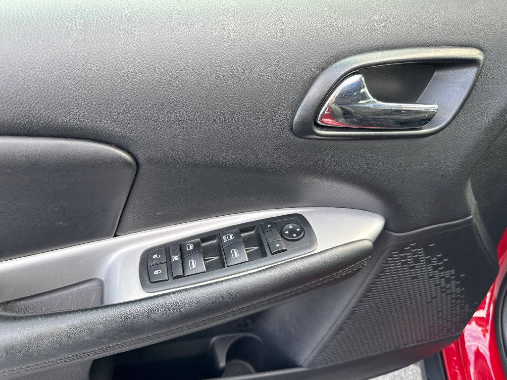 Used 2019 Dodge Journey SE w/ Connectivity Group FWD image 11