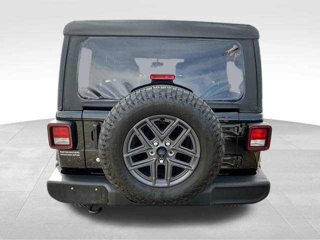 Used 2023 Jeep Wrangler Sport image 6