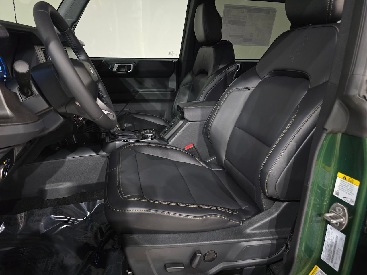 New 2025 Ford Bronco Badlands w/ Sasquatch Package AWD/4WD image 18