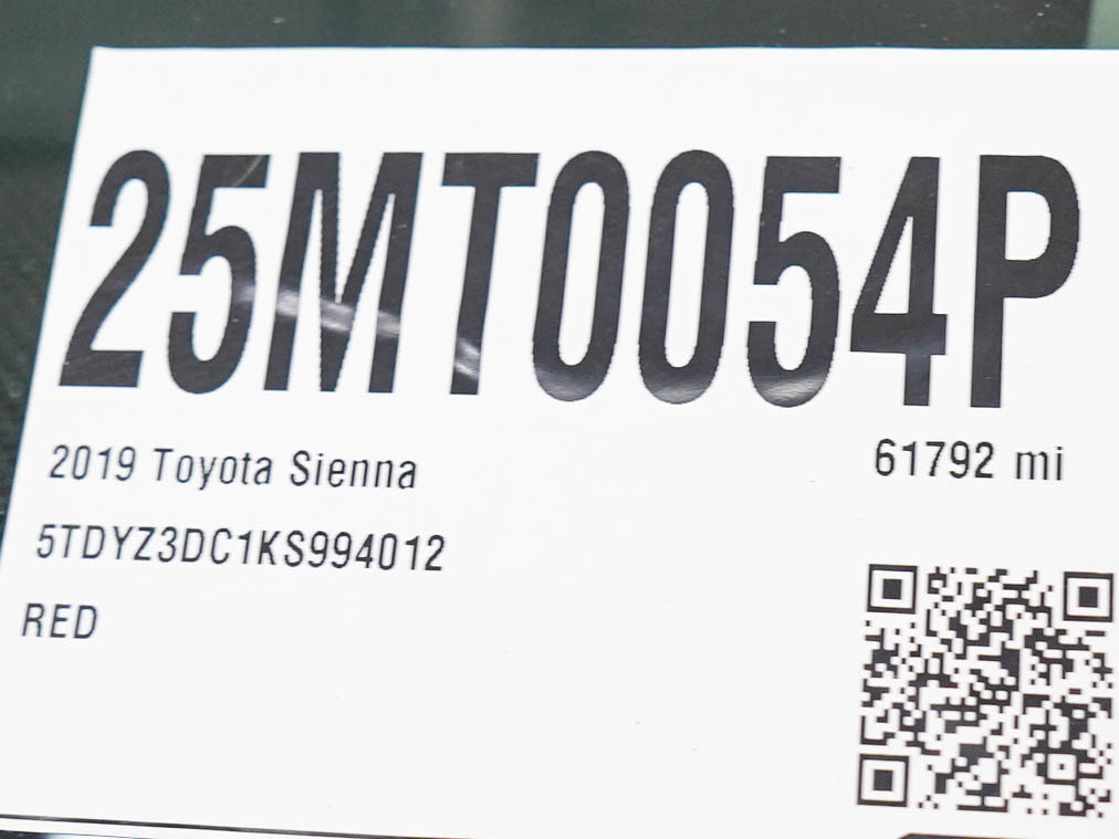 Used 2019 Toyota Sienna XLE FWD image 30
