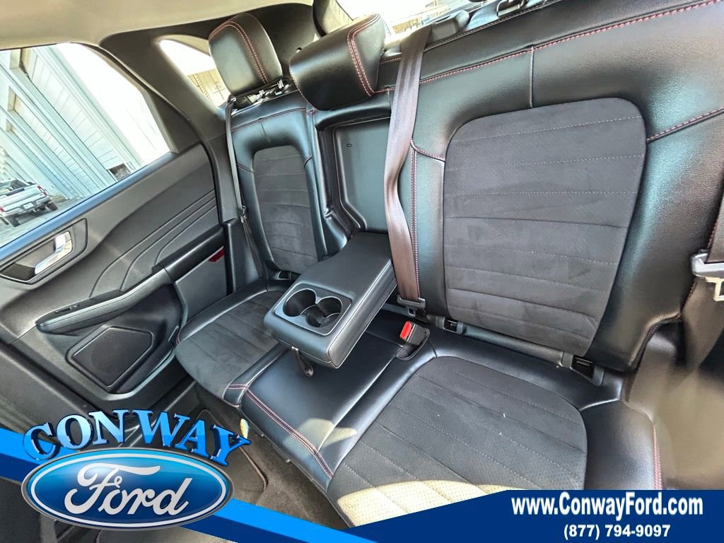 Used 2022 Ford Escape SEL w/ SEL Stealth AWD Package image 19