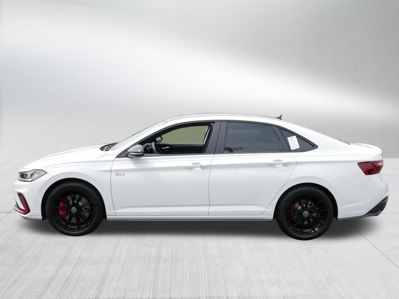 Certified 2025 Volkswagen Jetta GLI Autobahn w/ GLI Black Package FWD image 4