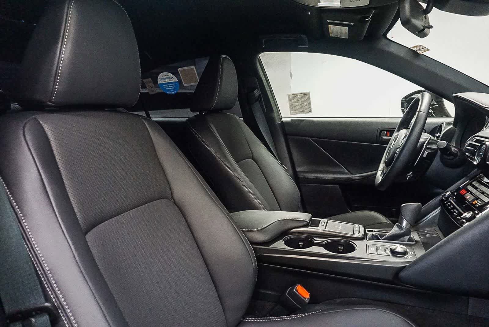 Certified 2025 Lexus IS 300 F Sport RWD image 16