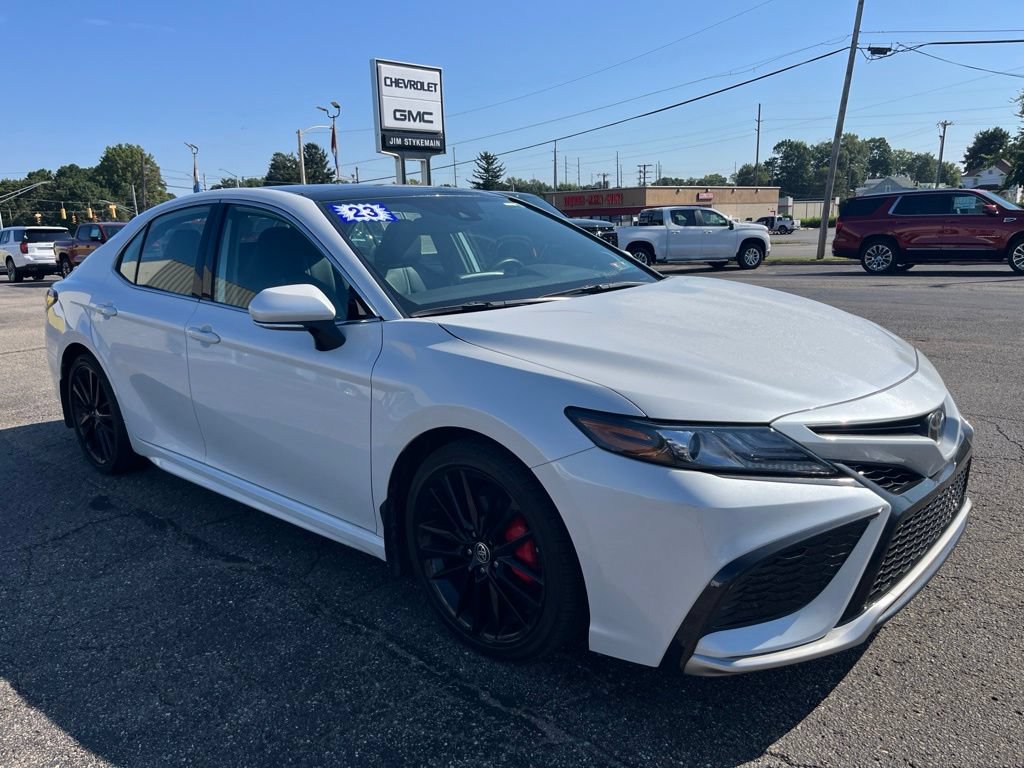 Used 2023 Toyota Camry XSE w/ Navigation Package FWD image 1