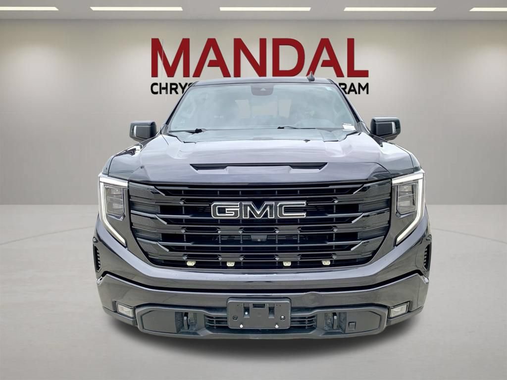 Used 2023 GMC Sierra 1500 Elevation w/ Elevation Premium Package RWD image 3