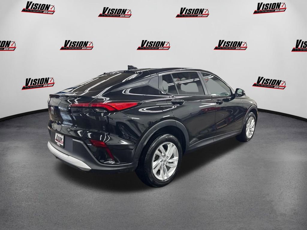 Used 2024 Buick Envista Preferred w/ Convenience I Package image 5