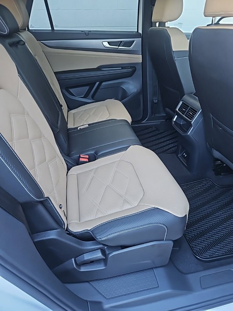 New 2026 Volkswagen Atlas Cross Sport SE AWD/4WD image 17