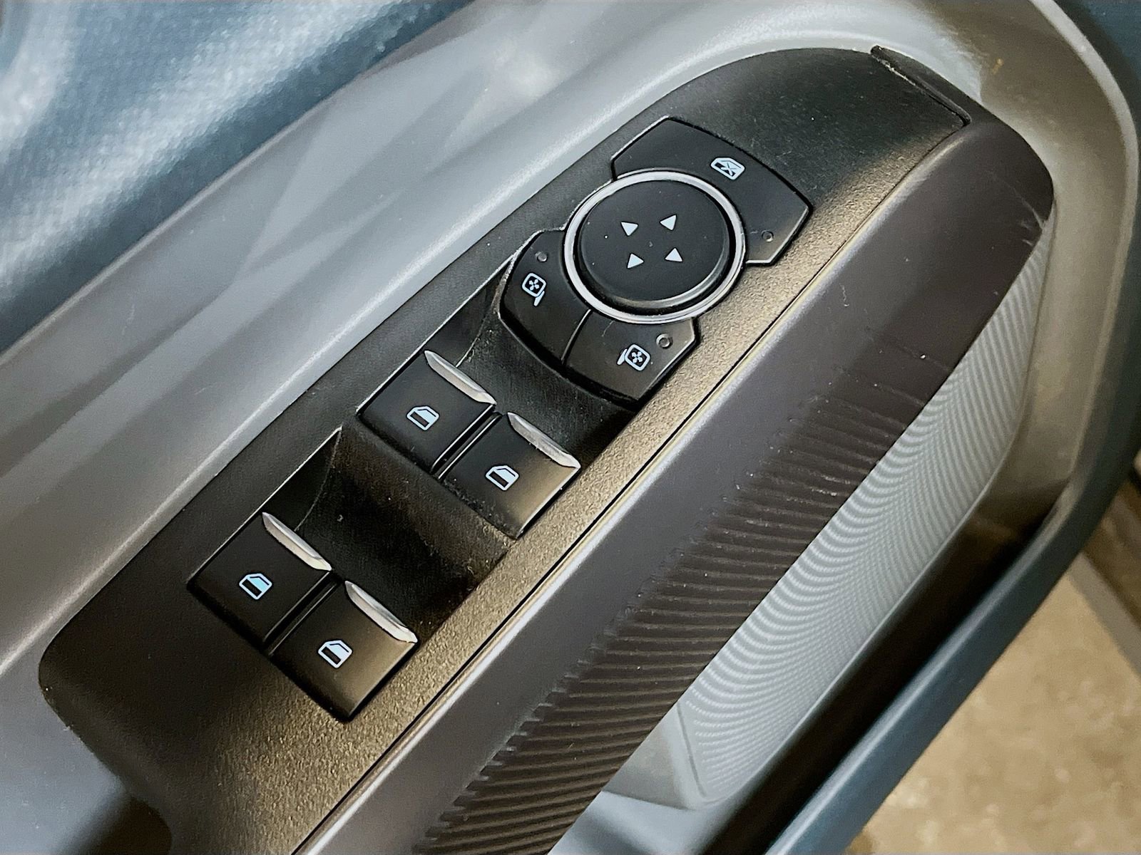 Used 2024 Ford Maverick Lariat w/ Black Appearance Package AWD/4WD image 18