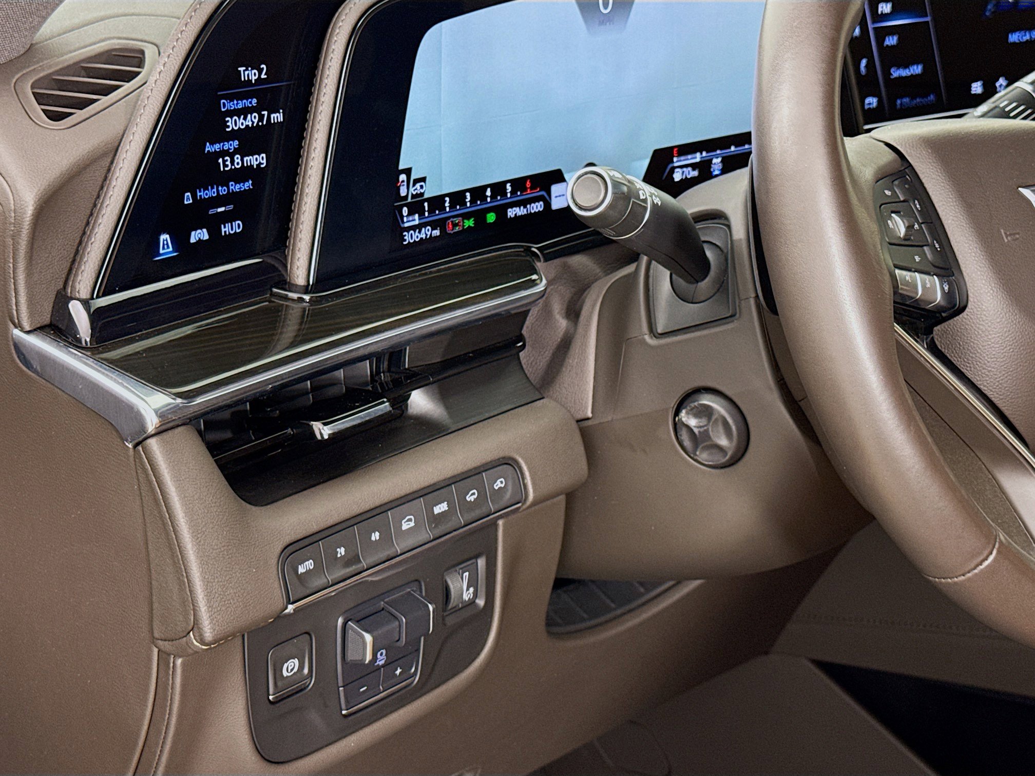 Used 2023 Cadillac Escalade Sport w/ LPO, ONYX Package AWD/4WD image 10