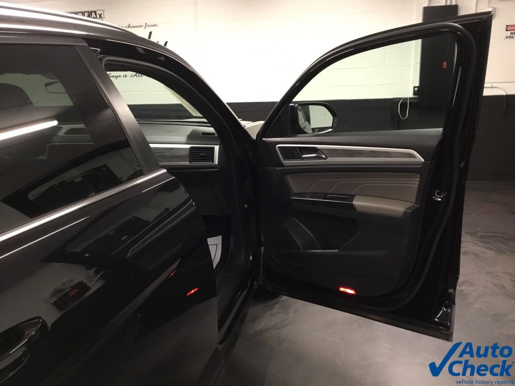Used 2021 Volkswagen Atlas Cross Sport SE AWD/4WD image 41