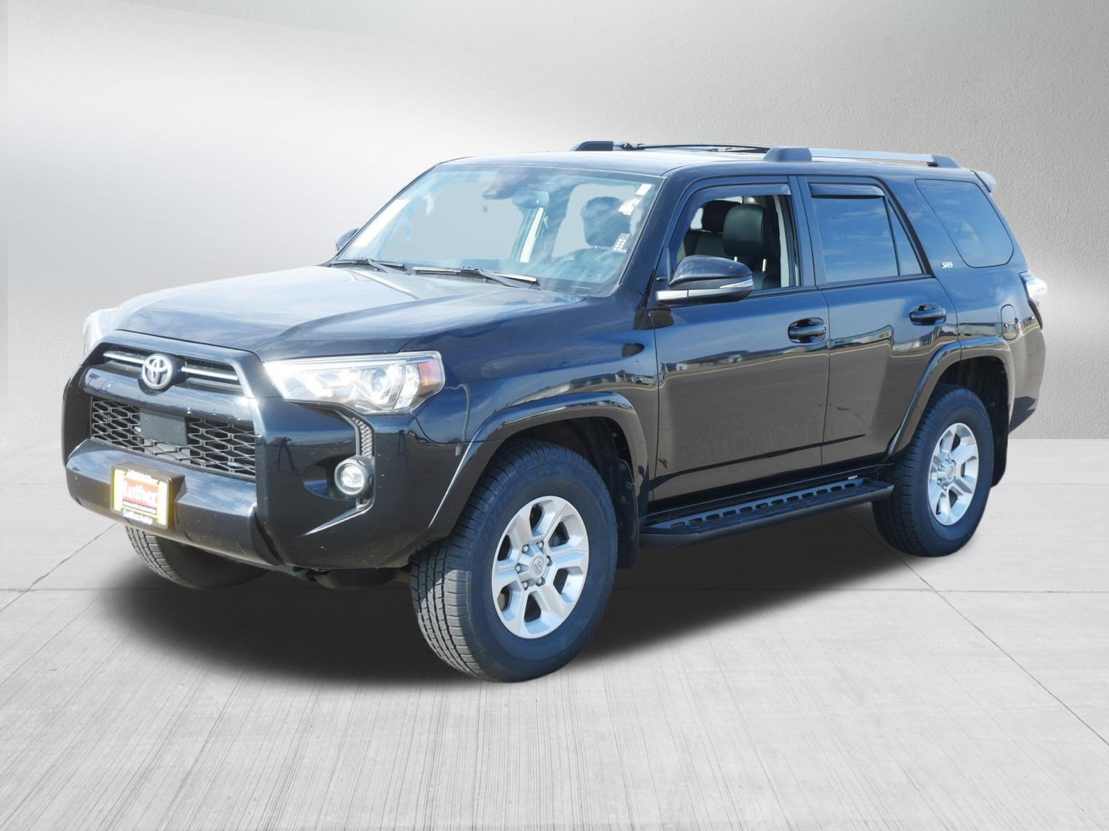 Used 2022 Toyota 4Runner SR5 image 3