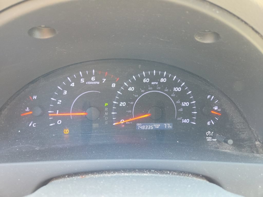 Used 2010 Toyota Camry FWD image 12