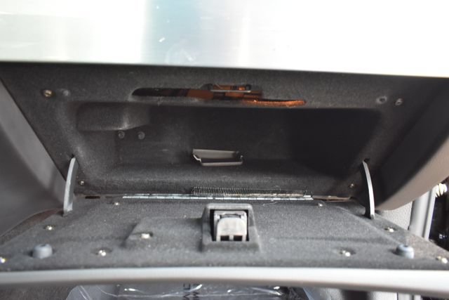 Used 2002 Ford Thunderbird RWD image 28