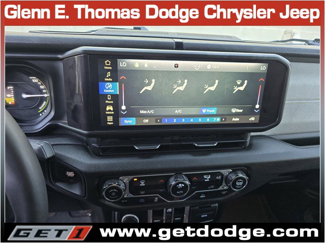 Used 2024 Jeep Wrangler Willys image 14