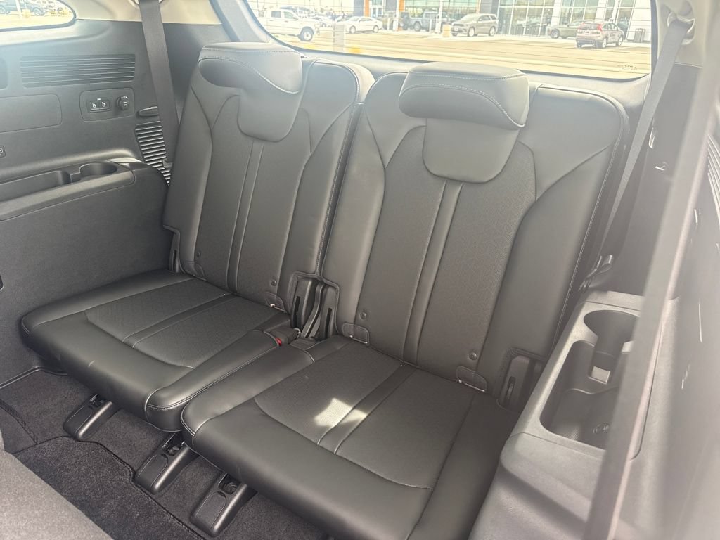 Used 2023 Kia Sorento S AWD/4WD image 28