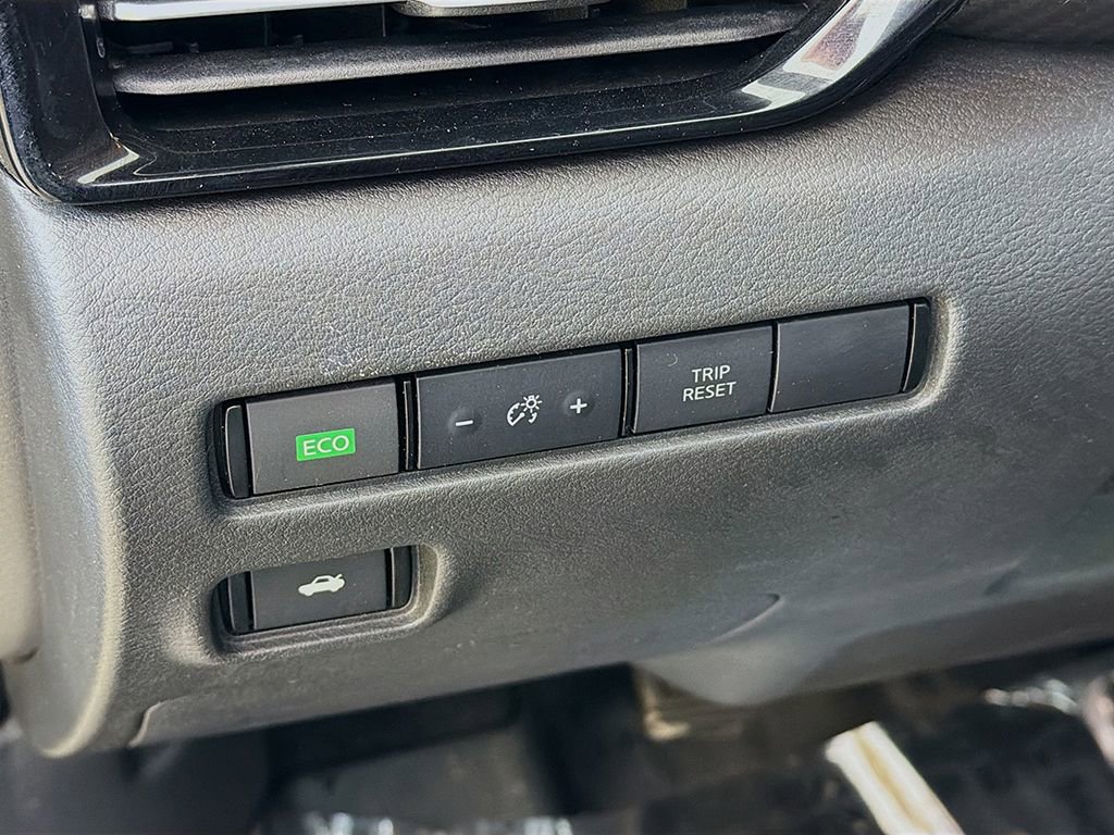 Used 2020 Nissan Sentra SR image 25