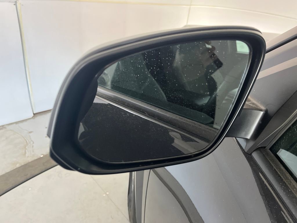 Used 2025 Toyota Tacoma SR5 image 37