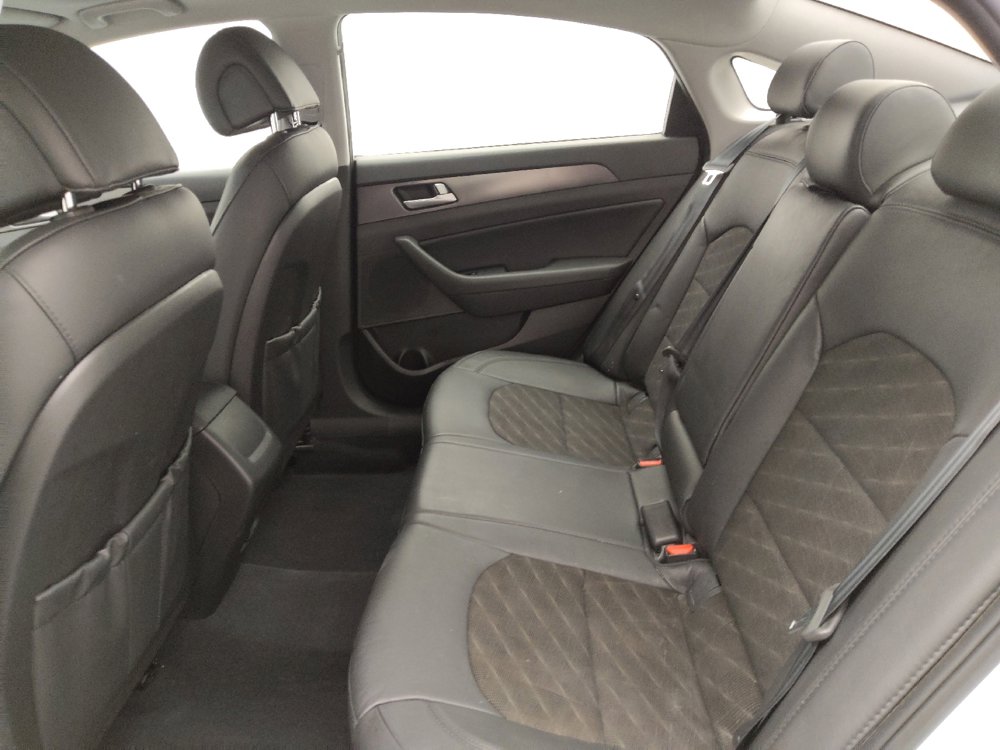 Used 2017 Hyundai Sonata Sport w/ Value Edition Package 02 FWD image 18