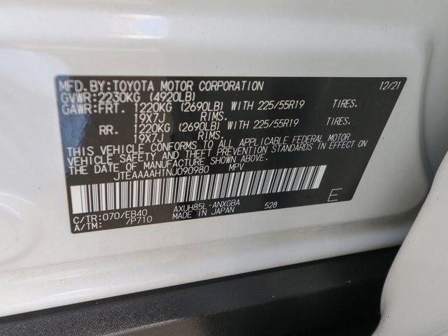 Used 2022 Toyota Venza XLE image 30