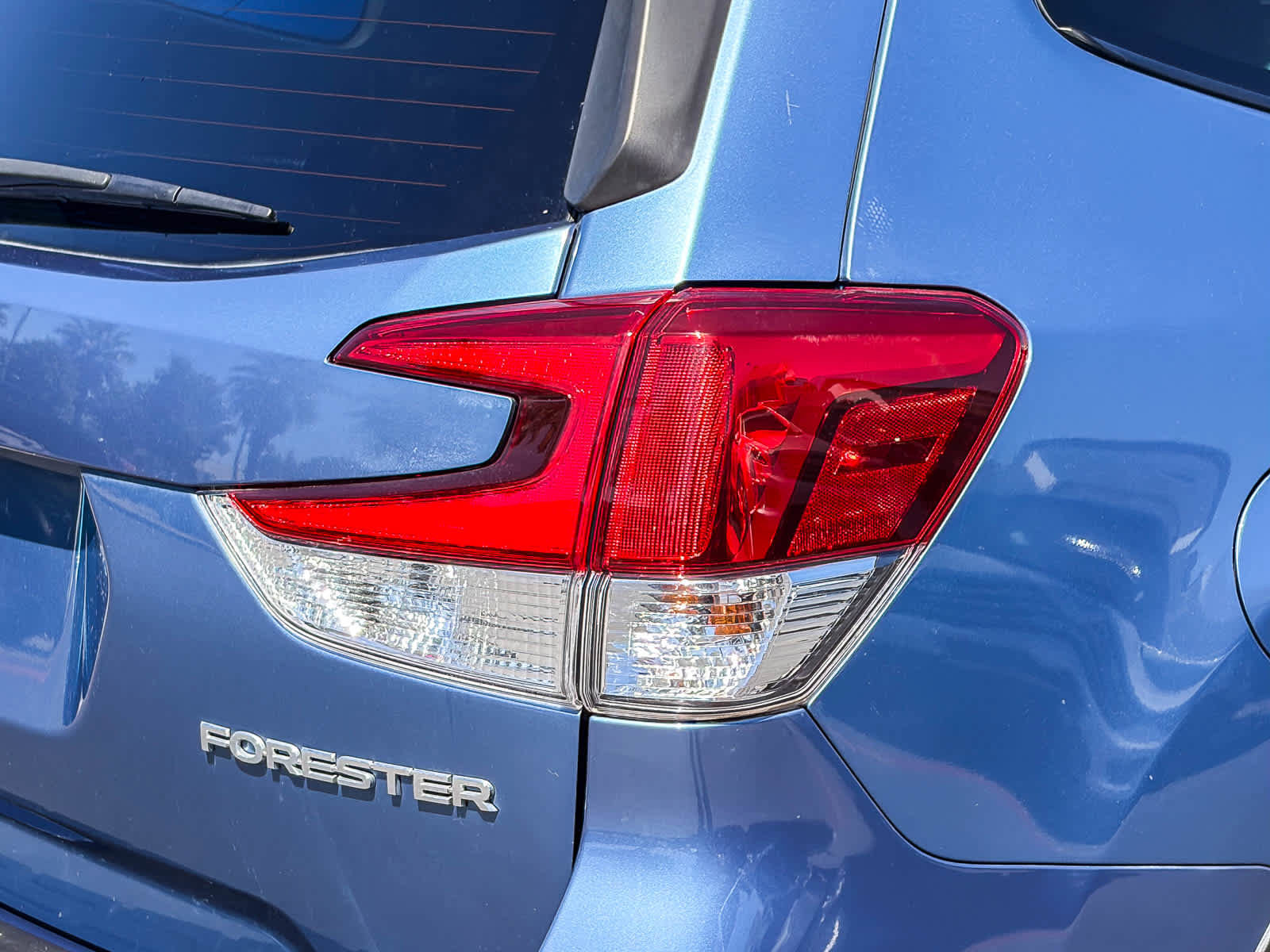 Used 2019 Subaru Forester Premium w/ Popular Package #1 AWD/4WD image 8