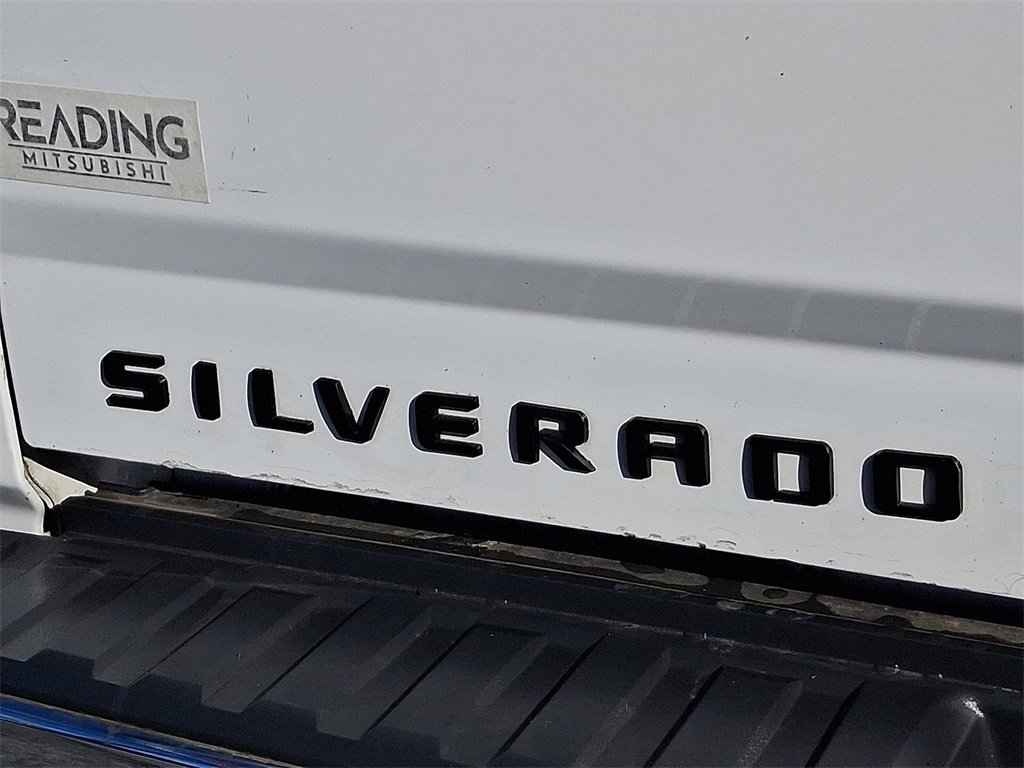 Used 2018 Chevrolet Silverado 1500 LT w/ All Star Edition image 31