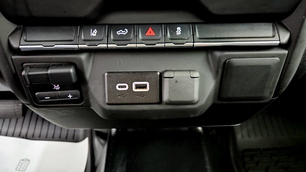 Used 2024 GMC Sierra 2500 Pro w/ Convenience Package AWD/4WD image 30