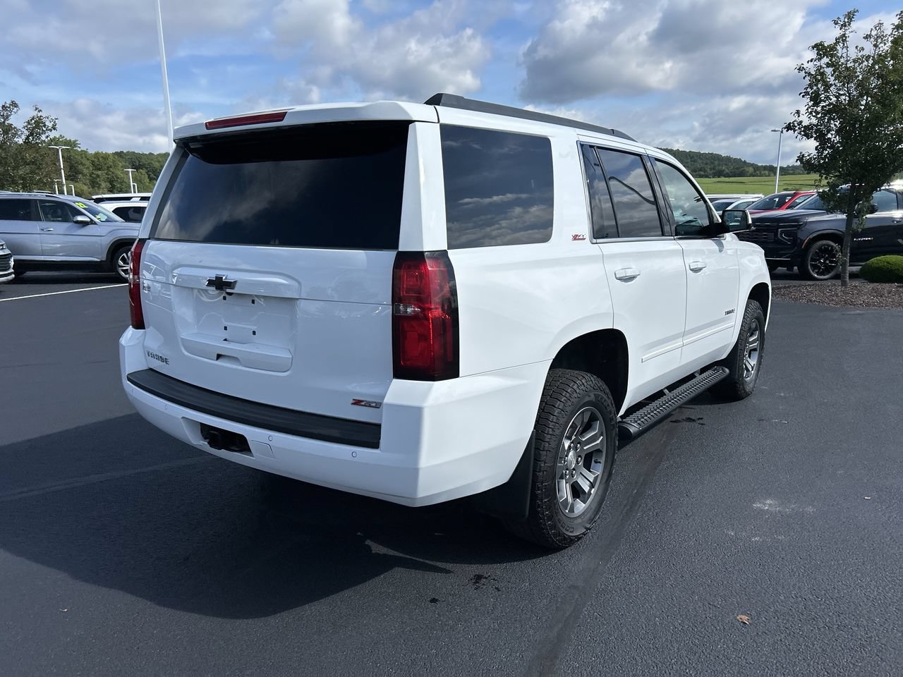 Used 2020 Chevrolet Tahoe LT w/ Off-Road Package AWD/4WD image 7