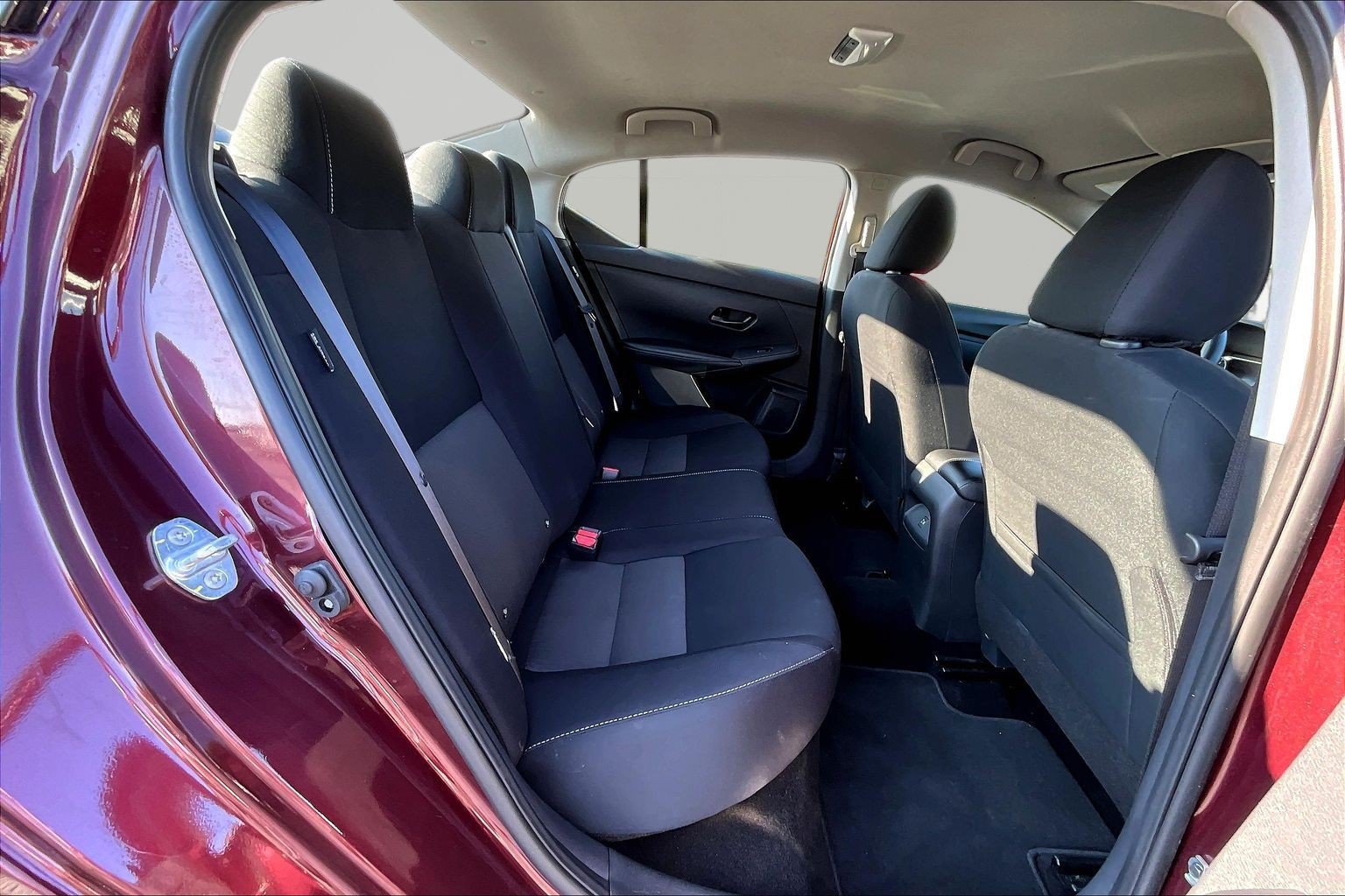 Used 2024 Nissan Sentra SV FWD image 25