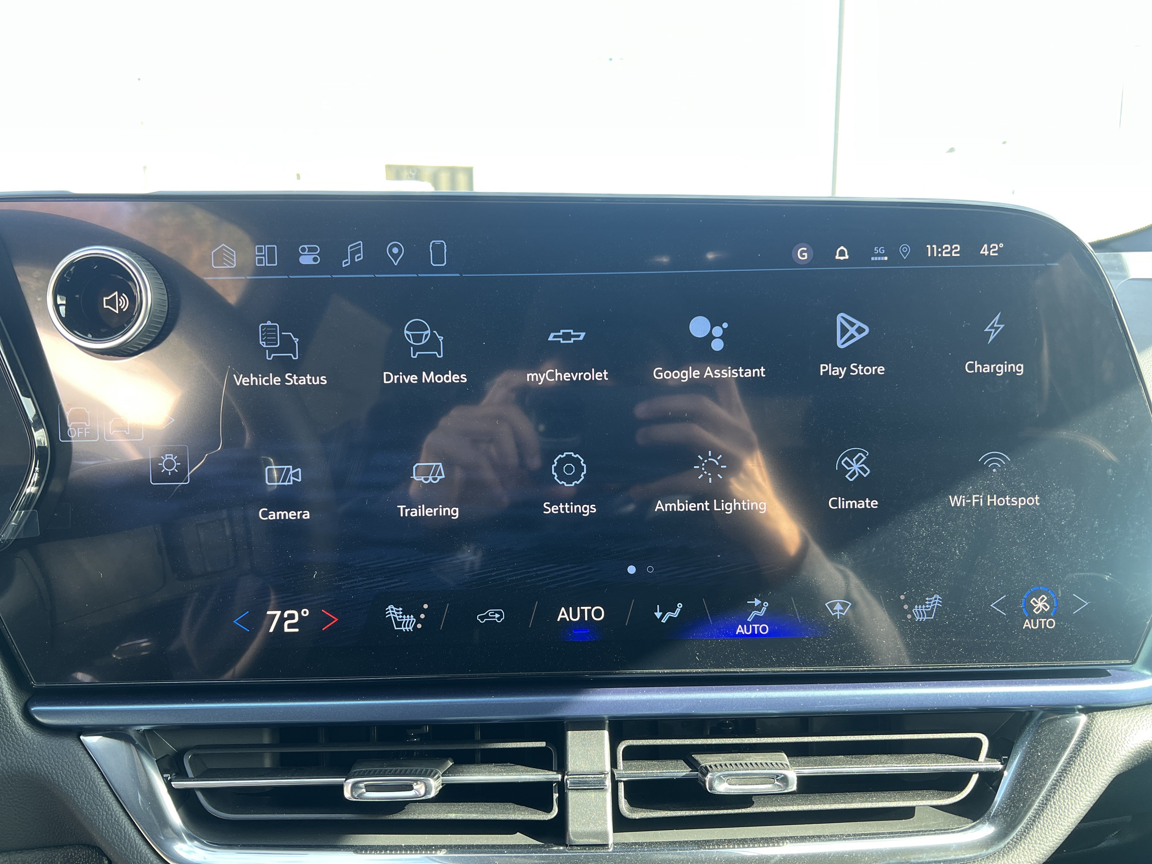 New 2026 Chevrolet Equinox EV LT AWD/4WD image 25