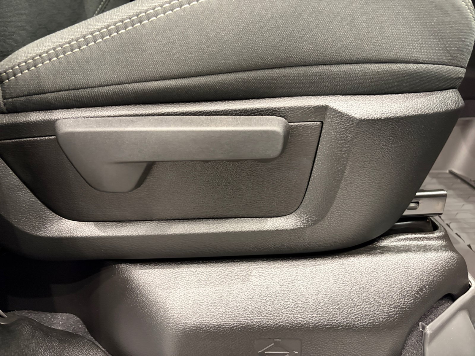 New 2026 RAM 2500 Big Horn AWD/4WD image 34