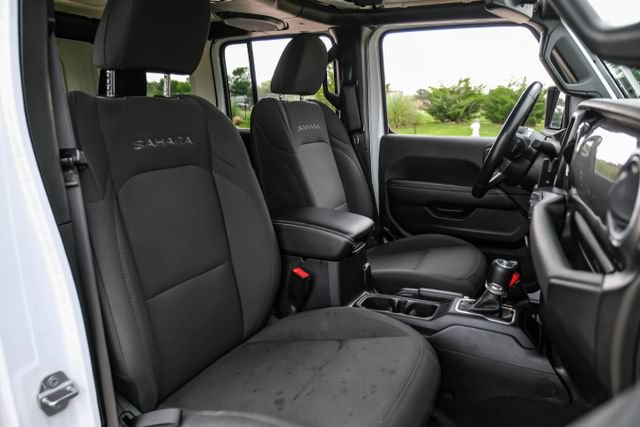 Used 2021 Jeep Wrangler Unlimited Sahara w/ Uconnect 4C Nav & Sound Group AWD/4WD image 36