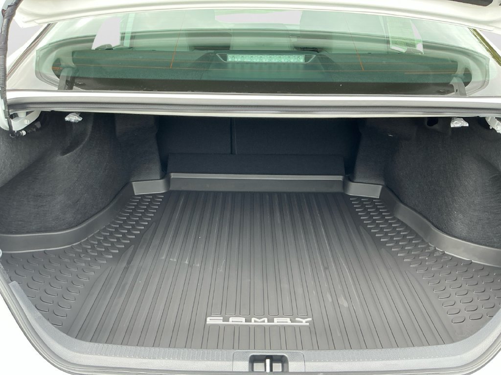 New 2026 Toyota Camry SE w/ Multimedia Upgrade Package FWD image 17