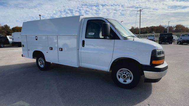 New 2025 GMC Savana 3500 w/ Power Convenience Package image 2