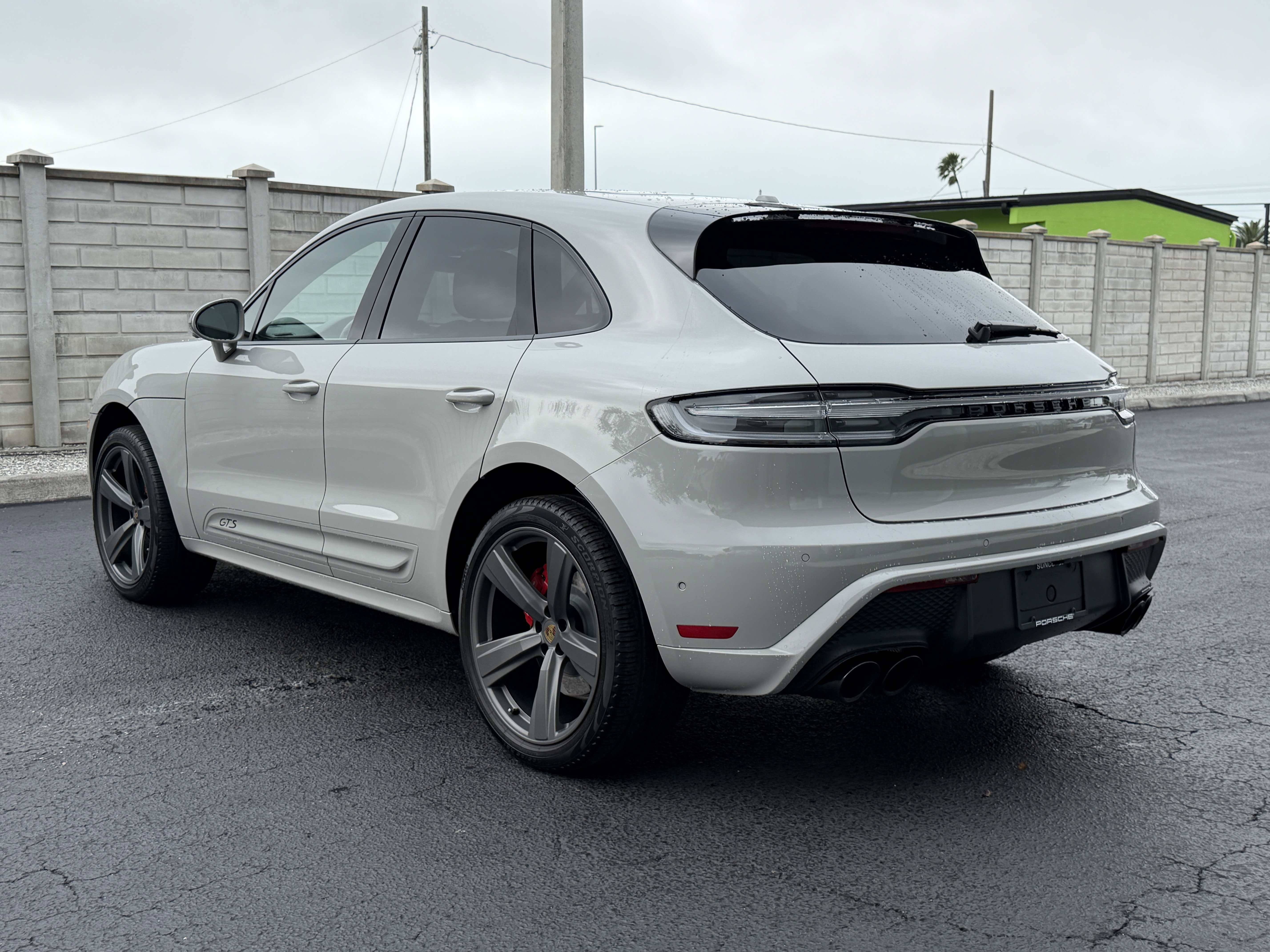 Certified 2022 Porsche Macan GTS image 3