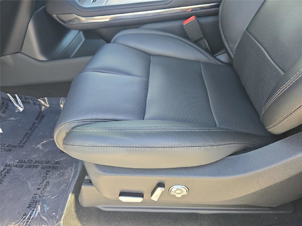 New 2026 Lincoln Navigator Reserve w/ Jet Appearance Package AWD/4WD image 19