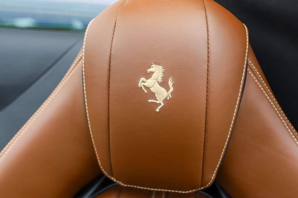 Used 2021 Ferrari 812 GTS RWD image 21