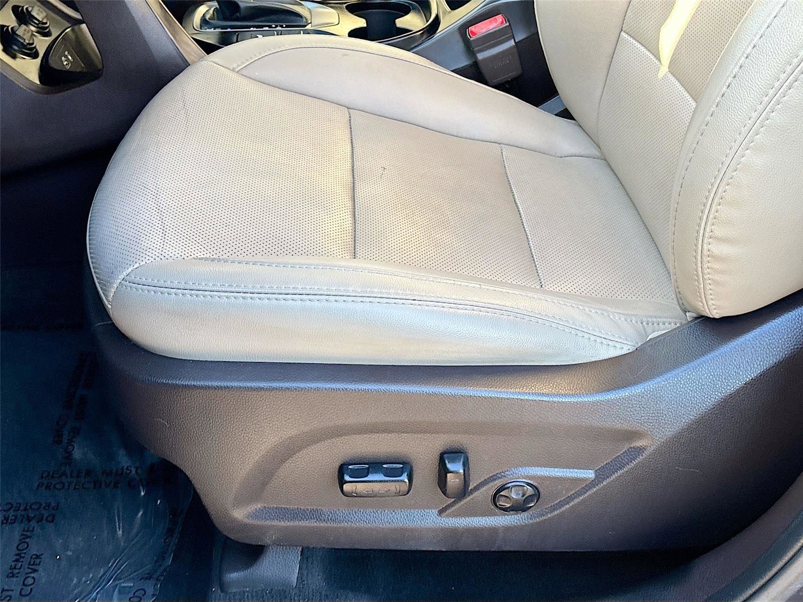 Used 2017 Hyundai Santa Fe Sport image 18